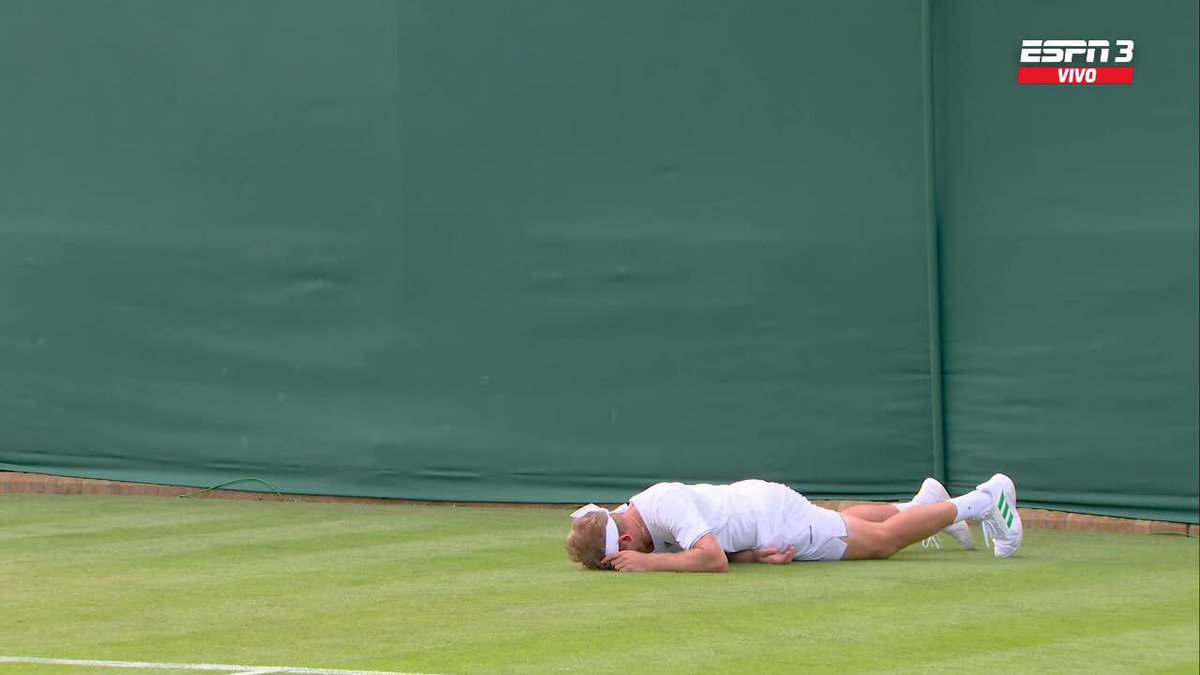 😳 Davidovich Fokina y otra TERRIBLE CAÍDA en Wimbledon.