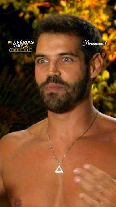 O Leo assim atrás do ESCARIÃO 🧍🏻♂️🧍🏻♂️🧍🏻♂️ Assista aos episódios de #DeFériasDiretoria no Paramount+ Brasil