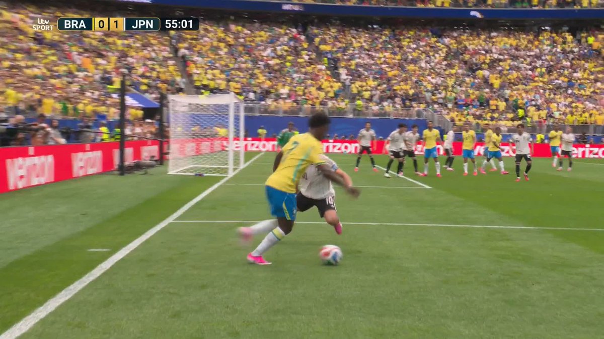 Casemiro heads Brazil back on level terms 🇧🇷 It's game on in Houston...