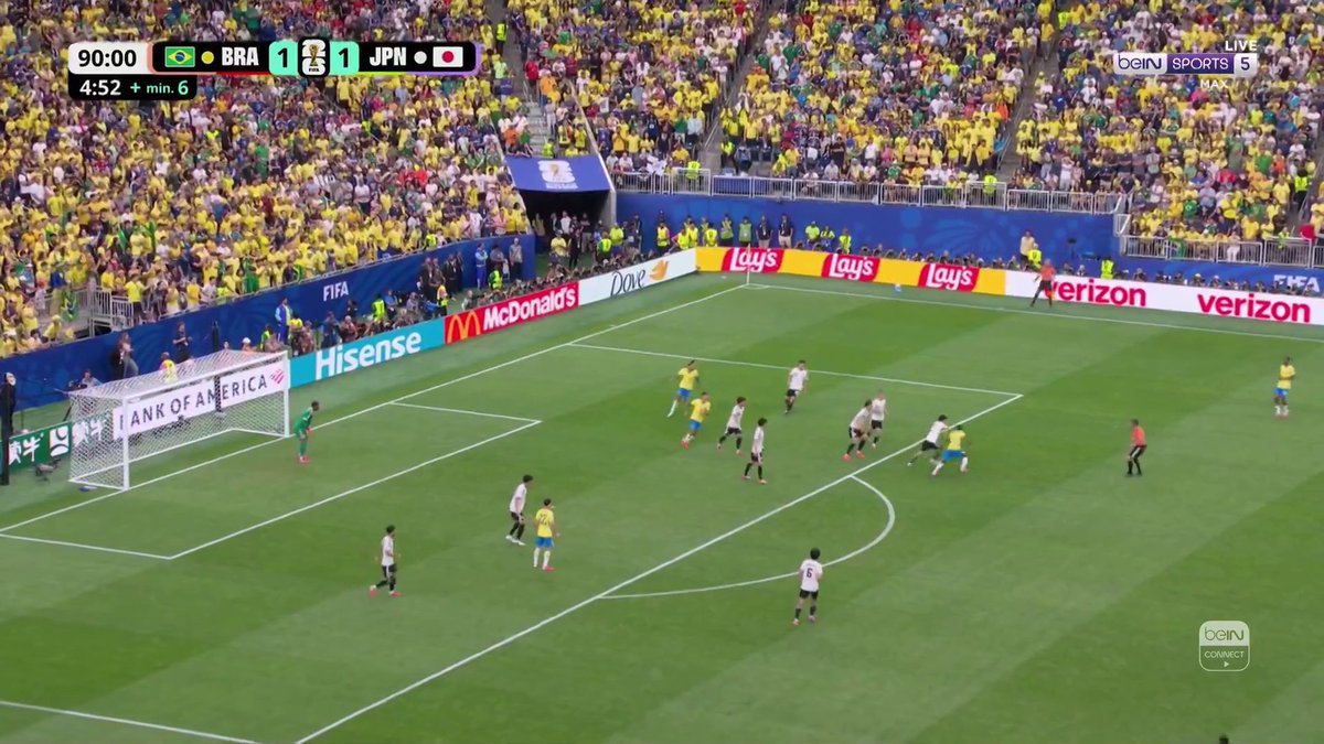 GOAL! A late goal from Gabriel Martinelli surely sends Brazil through to the next round! 🇧🇷 Brazil 2-1 Japan 🇯🇵 #FIFAWorldCup | #beINWC26 | #Brazil