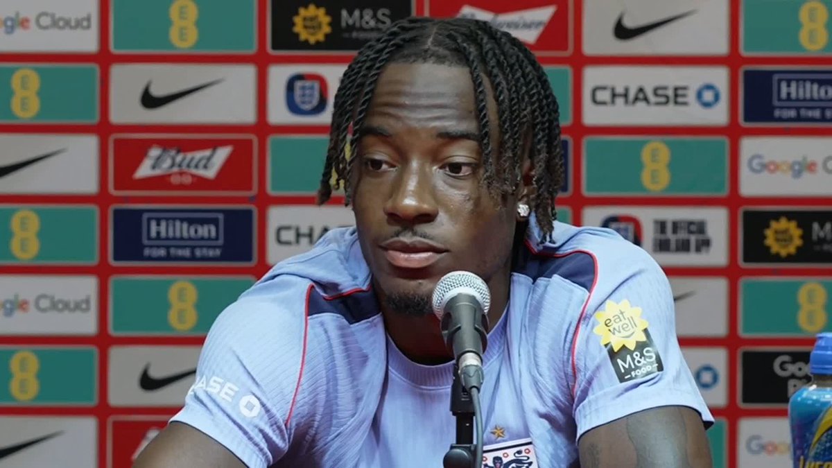 🗣️ "I hope he does well unless they play us." The moment Noni Madueke heard the news of his Arsenal teammate Gabriel Martinelli's late winner for Brazil.