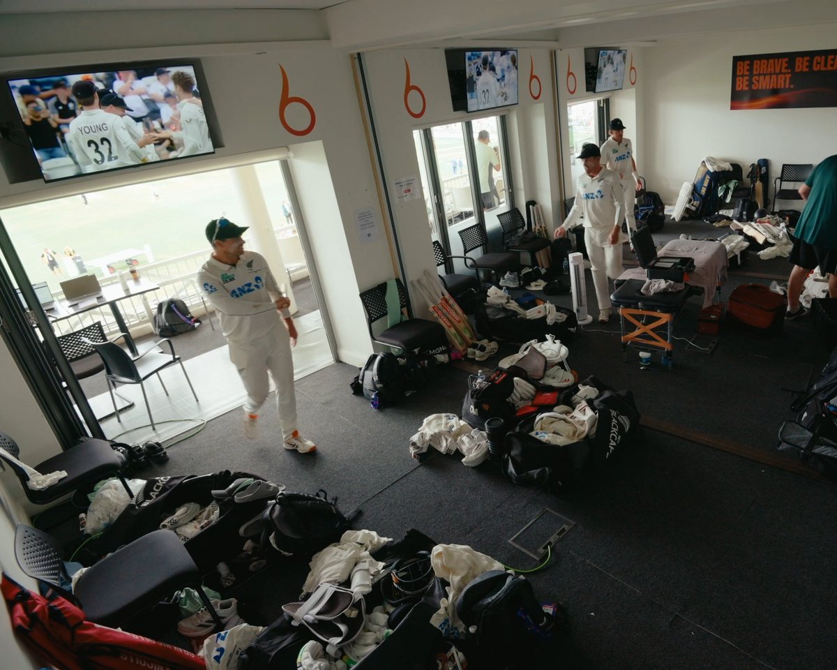 "Who's a good skipper!" - Rachin Ravindra Returning to the dressing room after a big series win. Not bad 👌