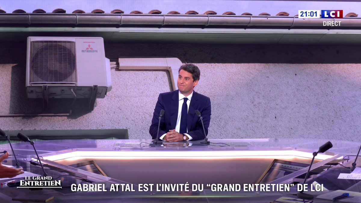 🗣️ "Acheter un climatiseur à tous les Français comme c’est manifestement proposé, je ne sais pas le faire, je ne sais pas le financer. Simplifier les normes qui empêchent des Français de pouvoir installer un climatiseur chez eux, évidemment qu’il faut le faire" : Gabriel Attal