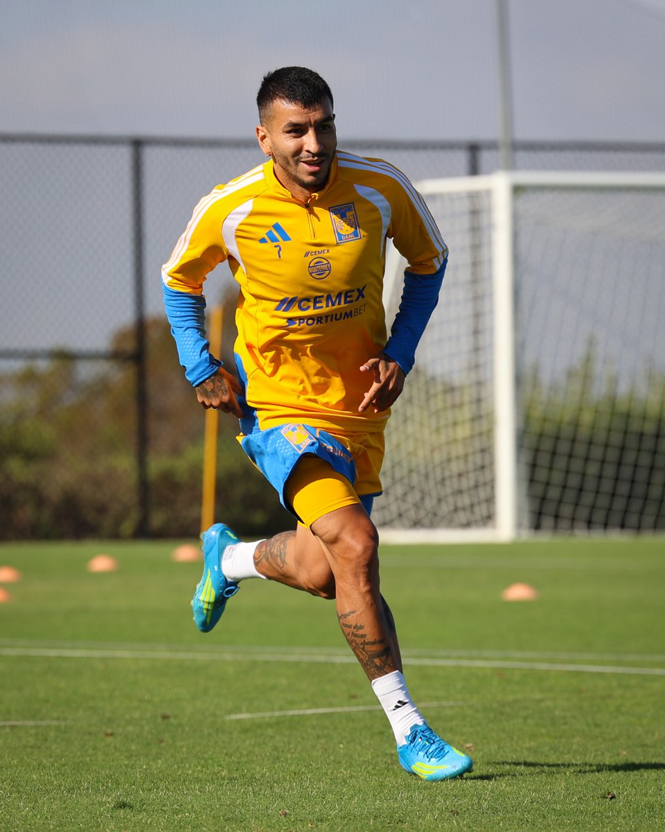 😤💪🏼 Compromiso, intensidad, garra y esfuerzo a tope en la primera sesión. ¡A seguir así, banda! 👏🏼