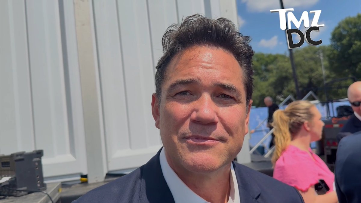 Dean Cain tells CHARLIE COTTON that making a big deal out of the crowd size at the Great American State Fair is "stupid" and that it's only going to get more crowded!