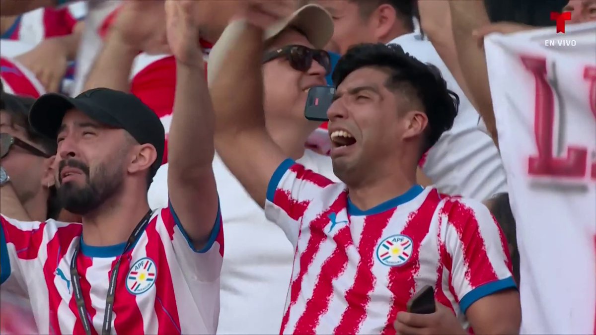 Copán Álvarez had the Telemundo play-by-play call of Paraguay stunning Germany. ⚽️🇵🇾🔥🎙️ #WorldCup