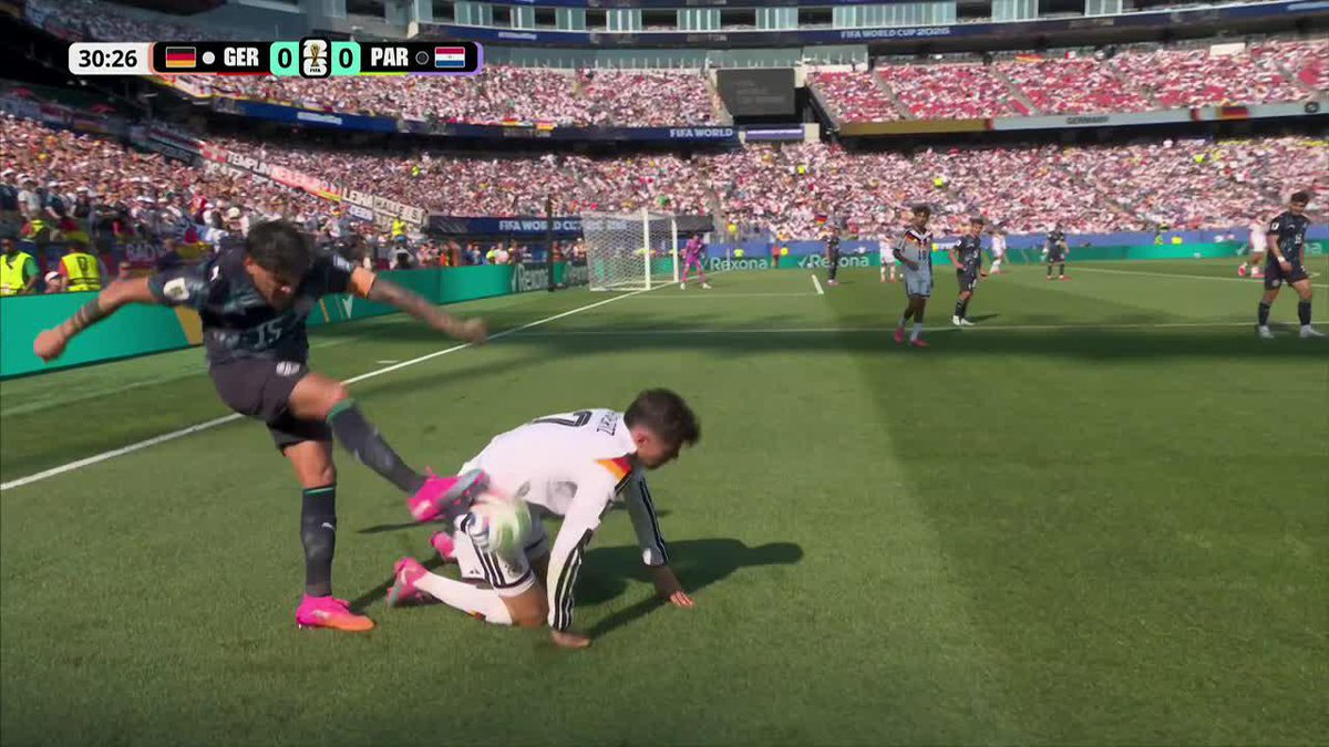 Así se juega un mata-mata en una Copa del Mundo. Con el cuchillo entre los dientes, como GUSTAVO GÓMEZ... ¡Meta, capitán! ⚽ #ESPNMundial 📺 Mirá los mejores partidos de la #FIFAWorldCup por ESPN, en el Plan Premium de #DisneyPlus