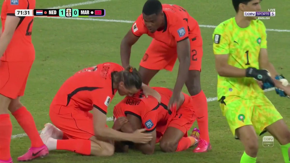 🚨🚨🚨🚨🚨🚨🚨🚨🚨🚨🚨🚨🚨🚨🚨 هولندا تتقدم امام المغرب بهدف اول!!! جاكبو يسجل!!! جاكبو يبكي بعد هدفه بسبب وفاة ابنه قبل ايام 😢