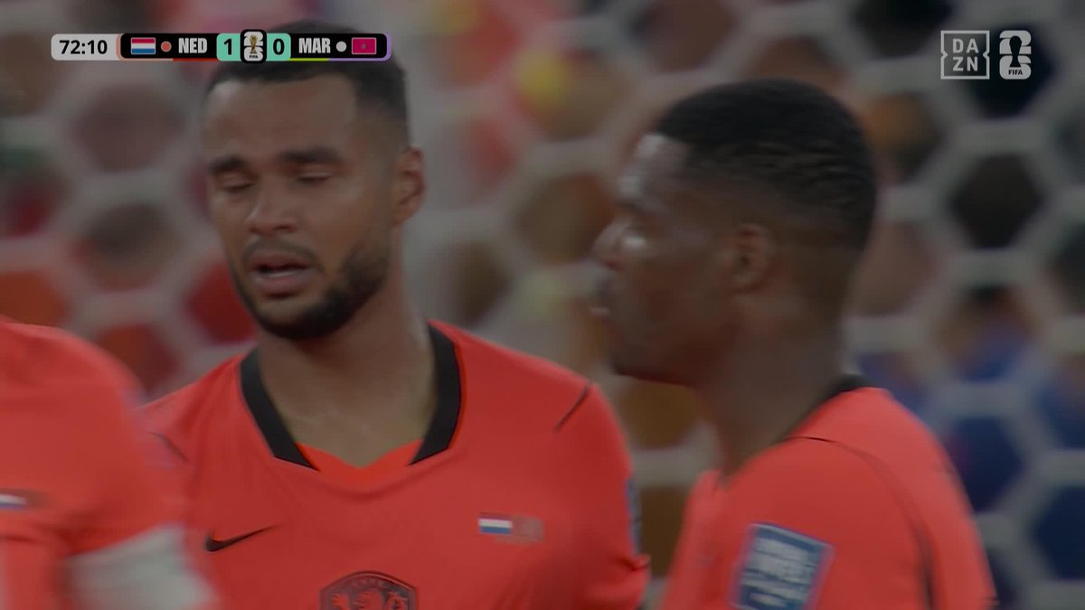 UN GOL CONMOVEDOR, UN GOL QUE CODY GAKPO MERECÍA MÁS QUE NADIE 🥹 Las lágrimas de emoción después de perder a su futuro hijo y la celebración junto a sus compañeros... ponen los pelos de punta 🟠 #DAZNMundial #FIFAWorldCup