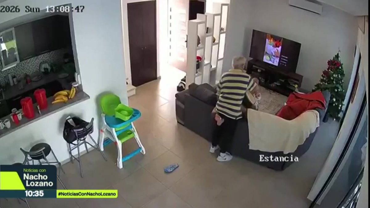 “En una ocasión me encajó un bolígrafo, en otro fue un bofetón” narró a #ImagenNoticias, María Felicia Jiménez, esposa de Víctor Rodríguez Padilla, exdirector de #Pemex. Esto fue lo que contó luego de que se hiciera viral el video de él violentándola:
