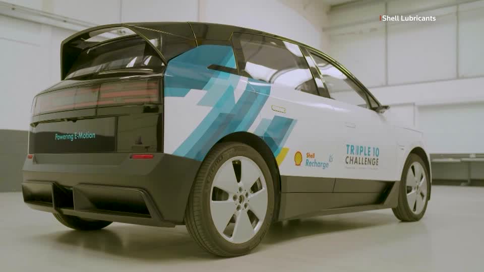 Shell has unveiled a small electric concept car that it says can recharge in under 10 minutes, using a special cooling fluid to help stop the battery from overheating