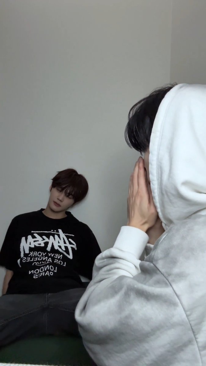 (꜆꜄ (งᐢ•̀_•́ᐢ)ง)꜆꜄꜆ 💥૮ᗒ ﻌ ᗕა💥 🔗 #AND2BLE #앤더블 #KIMGYUVIN #HANYUJIN