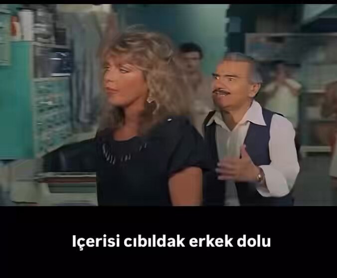 Erkekler hamamında göz banyosu yapmak 🙈 Taçsız Kraliçe / 1984