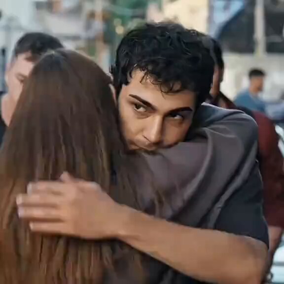 bu diziye kısmet olmadı ama başka dizide partner olursunuz umarım çocuklar