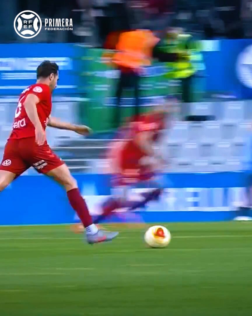 🧤 No son paradas… ¡𝗦𝗢𝗡 𝗠𝗜𝗟𝗔𝗚𝗥𝗢𝗦! 🔥 Gianfranco gazzaniga, Miquel Parera Pizà, Ramon Juan Ramirez… 🔝 El nivel de los porteros de #PrimeraFederación ha sido 𝗦𝗨𝗕𝗟𝗜𝗠𝗘.