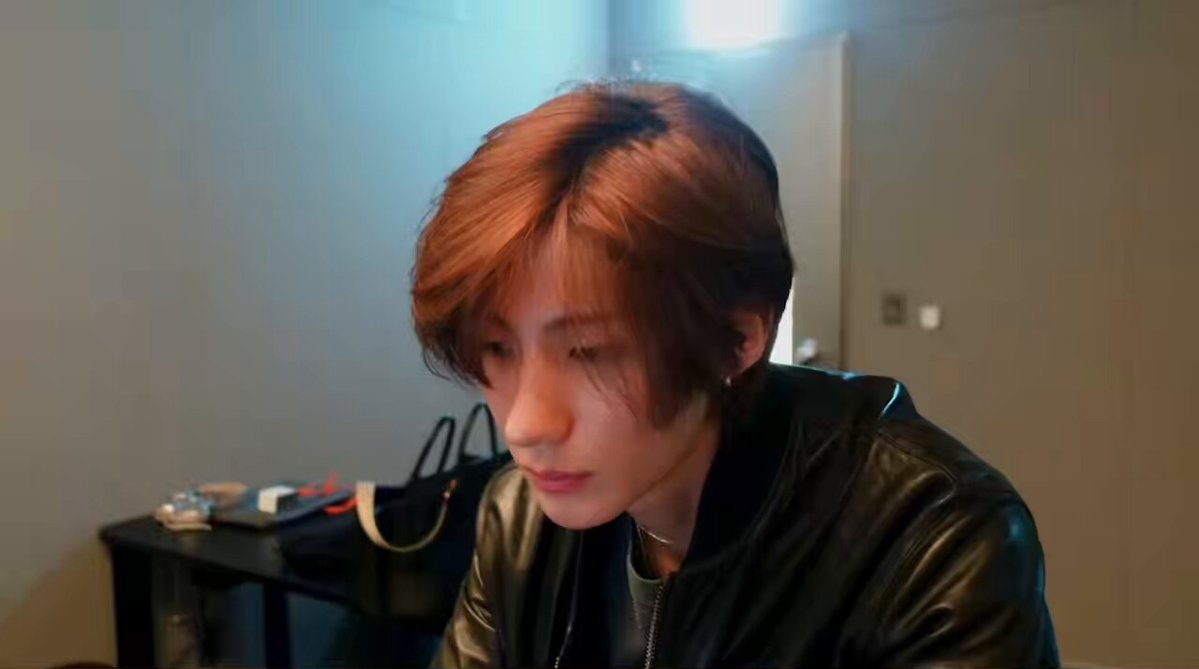pov ฉันตอนสตรีมและเปิดแท้บเยอะเกินจนคอมร้องขอชีวิต