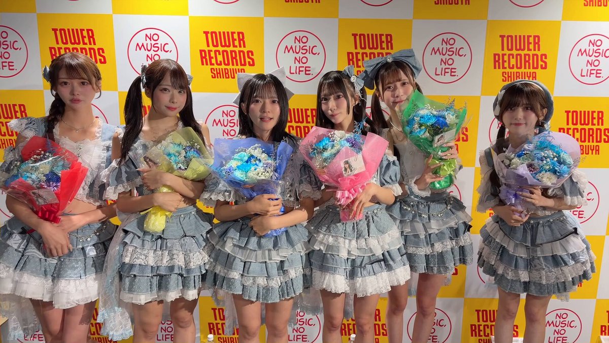 本日は『 花いろは 2ndアルバム 「BLOOOOM」 ミニライブ＆特典会 』ご来場いただきありがとうございました💿 皆さまのおかげで2ndアルバム『BLOOOOM』が ✨オリコンデイリーランキング1位✨ を獲得することができました🌸 たくさんの応援、本当にありがとうございます！ この景色を皆さまと一緒に見ることができ、とても幸せです💐 リリースイベントは7/5まで続きます🏃🏻 そして、まだオリコンウィークリーランキングもあります！ 最後まで駆け抜けられるよう、引き続き応援よろしくお願いいたします🙇🏻‍♀️🌸 ⋆┈┈┈┈┈┈┈┈┈┈┈┈┈┈┈⋆ 次のライブは明日7/1(水) 『 花いろは 2ndアルバム 「BLOOOOM」 ミニライブ＆特典会 』です💿 ⬇️詳細こちら #花いろは #花いろはリリイベ