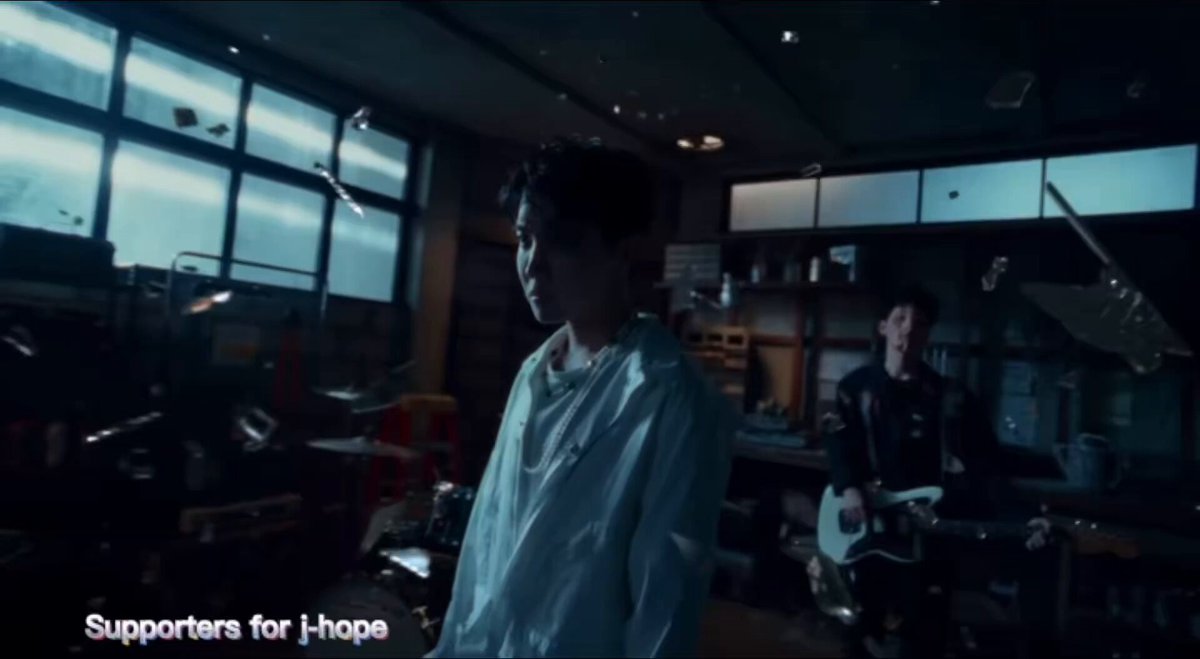 ✨🏁j-hope 'MORE' 4th ANNIVERSARY🏁✨ 今日は'MORE'がリリースされて4周年の記念日です🎊 おめでとうございます🖤 j‑hopeソロ初のフルアルバム『Jack In The Box』（2022年7月15日発売）の先行リリースシングルとして、2022年7月1日にデジタル配信されました❤️‍🔥 j-hope自身のアーティストとしての渇望と挑戦の意志を音楽とリリックで力強く表現した一曲です💫 はじめて聴いた時のあの新鮮な衝撃は、今でも忘れられません🖤 下記のハッシュタグ&キーワードで一緒にお祝いをしましょう🥰 MORE BY J-HOPE #제이홉_MORE_4주년축하해 #4YearsWithMORE #WeWantMORE_Jhope #jhope ❤️YouTube 🔗 💚Spotify 🔗 🍎AppleMusic 🔗 ┈┈┈┈┈┈┈┈┈┈┈┈┈┈┈┈┈┈┈┈┈┈┈┈┈┈┈⿻*.·