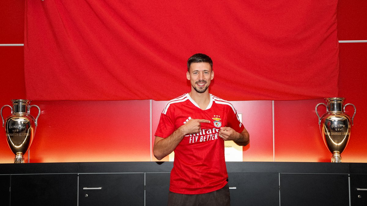 🎙️ As primeiras palavras de Clément Lenglet com o Manto Sagrado!