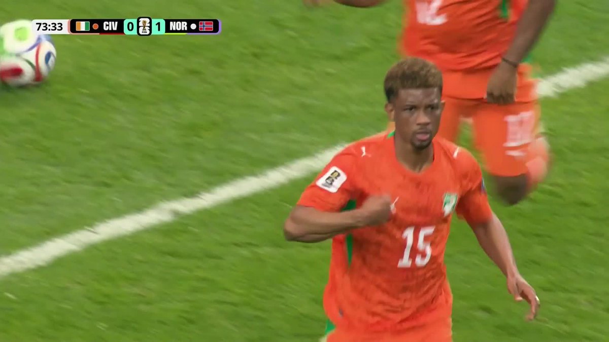 Amad Diallo just scored goal of the tournament OMG What a goal brooooooooo 😳👀