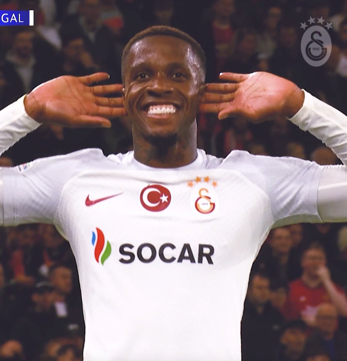 Wilfried Zaha'nın Galatasaray ile olan sözleşmesi sona erdi.