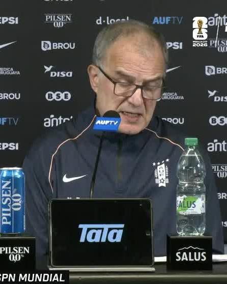 ๐ฃ๏ธ๐บ๐พ "LAS REUNIONES Sร EXISTIERON" Marcelo Bielsa dio su versiรณn de lo sucedido con el plantel de Uruguay en el Mundial. โก #ESPNMundial ๐บ Mirรก los mejores partidos de la #FIFAWorldCup por ESPN, en el Plan Premium de #DisneyPlus
