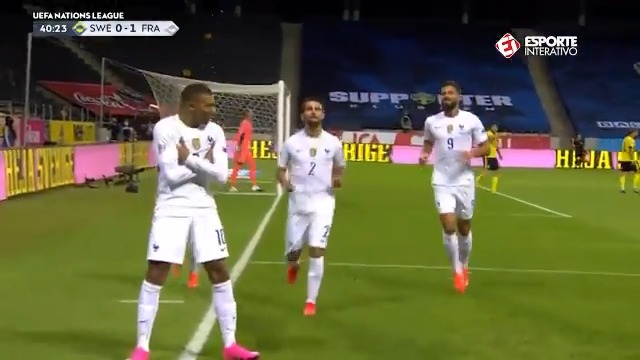 Todo mundo achou que a França ia pro intervalo empatando em 0 a 0 com a Suécia, mas ai apareceu o gênio Mbappé fez uma jogada individual na lateral da área e abriu o placar no final do primeiro tempo