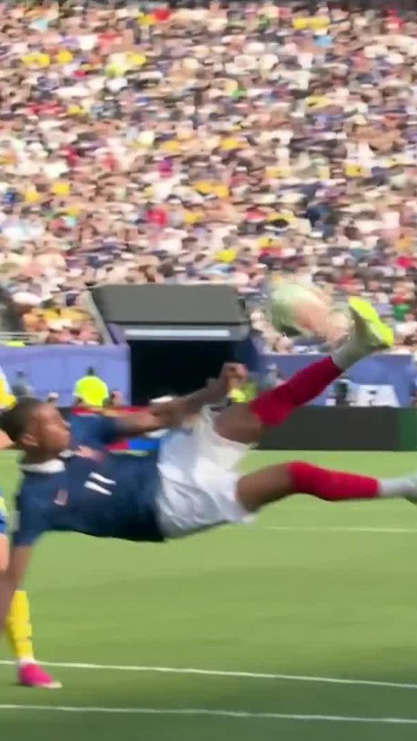Stop it, Michael 🤩🤯 You won't see a more audacious attempt than this one 😲🤏 📺 Stream #FIFAWorldCup on DStv: