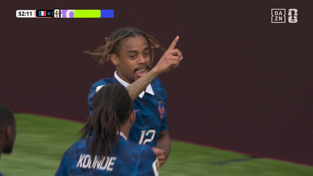 これぞタレント軍団フランス🇫🇷 オリーセのスルーパスにバルコラが見事なフィニッシュで追加点⚽️ 🏆️#FIFAワールドカップ ラウンド32 🆚フランス×スウェーデン 📱#DAZN ライブ配信中 #本気で楽しむならDAZN コカ・コーラ