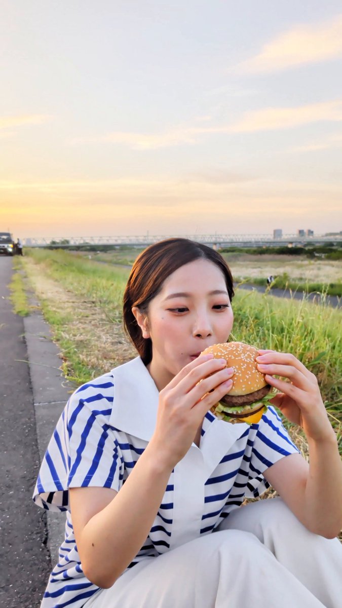 ビッグマック®食べてみた！ お二人の微笑ましい会話にも注目です！ #りくりゅう #三浦璃来