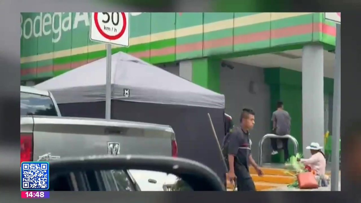 #Precaución || Transeúntes advierten #fraudes por un juego de dados ilegal en una carpa en la 31 Poniente y 9 Sur. Engañan con boletos gratis y luego exigen pagos (tarjeta o transferencia) para ganar #premios. Pese a los reportes, operan de forma intermitente.