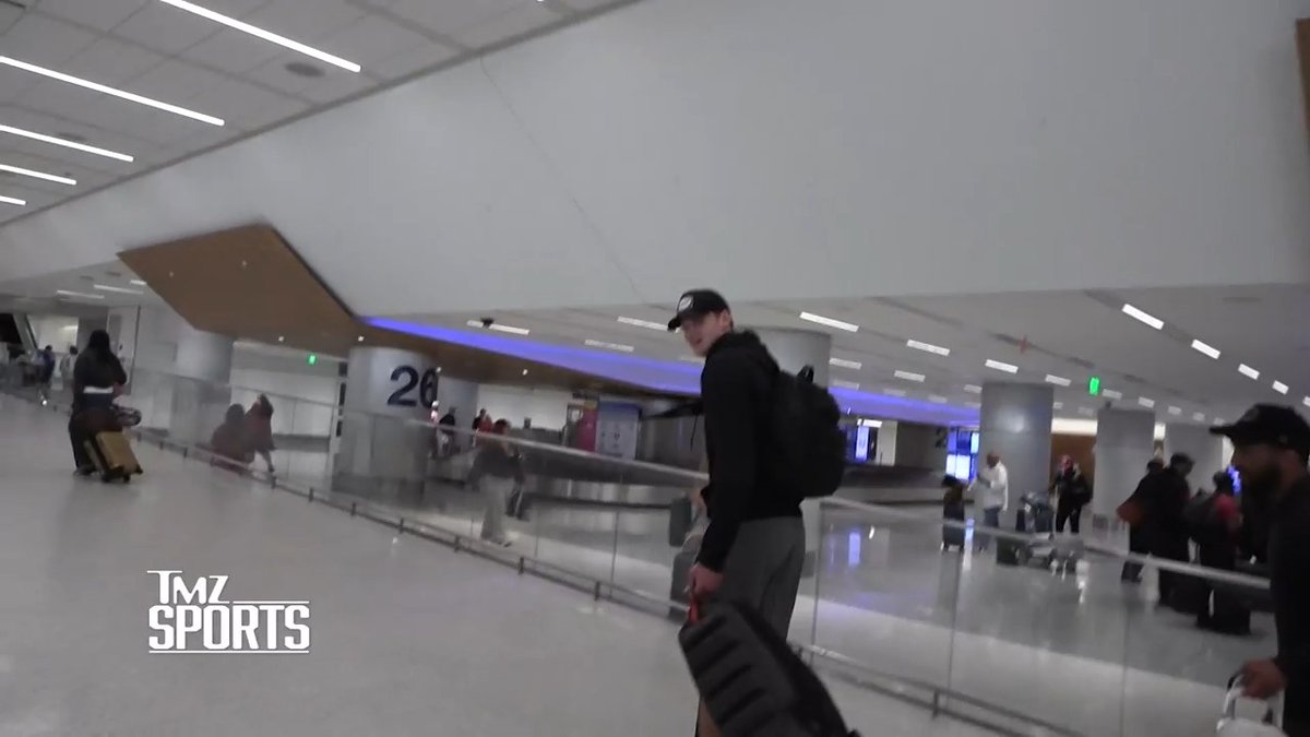 Exclusive: NBA's Walker Kessler reacts to LeBron James news ahead of meeting with Lakers.
