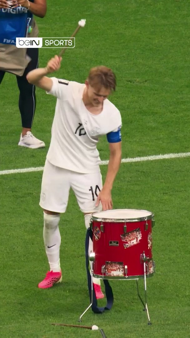 🥁🇳🇴 احتفالات استثنائية لمنتخب النرويج بعد حجز بطاقة العبور إلى ثمن النهائي #كأس_العالم2026 | #مونديال2026 | #كأس_العالم #FIFAWorldCup2026 | #FIFAWorldCup | #beINWC26