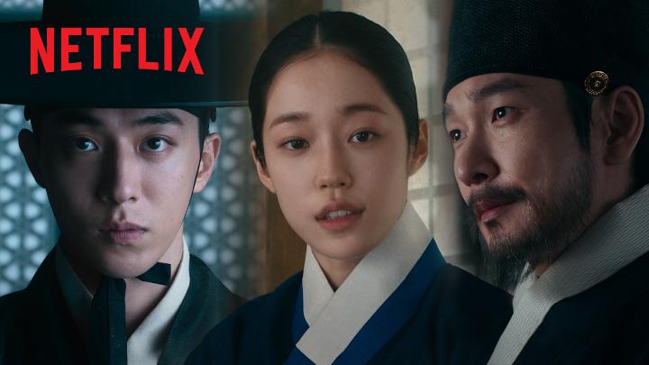 Selamat atas trailer serial terbarunya, Tuan Nam Joo-hyuk & Roh Yoon-seo~🎤😌 Saksikan aksi mereka mengusir arwah di drakor The East Palace, tayang 17 Juli di Netflix!