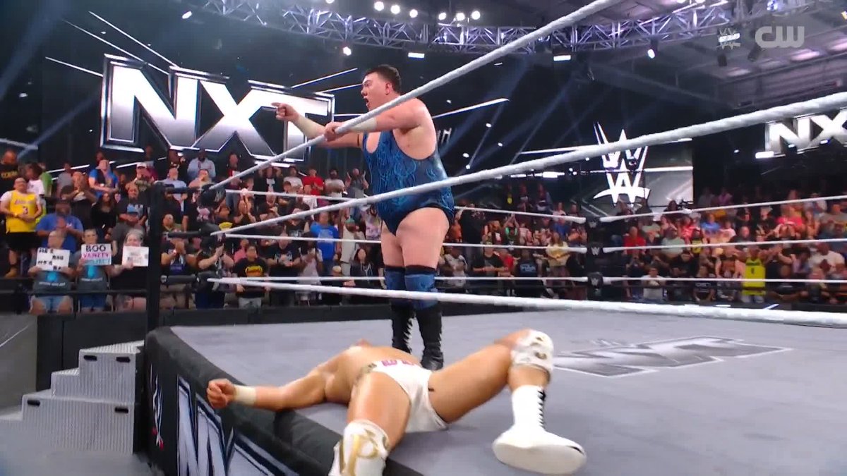 HE'S BIG HE'S BAD HE'LL BODYSLAM YOUR DAD!!