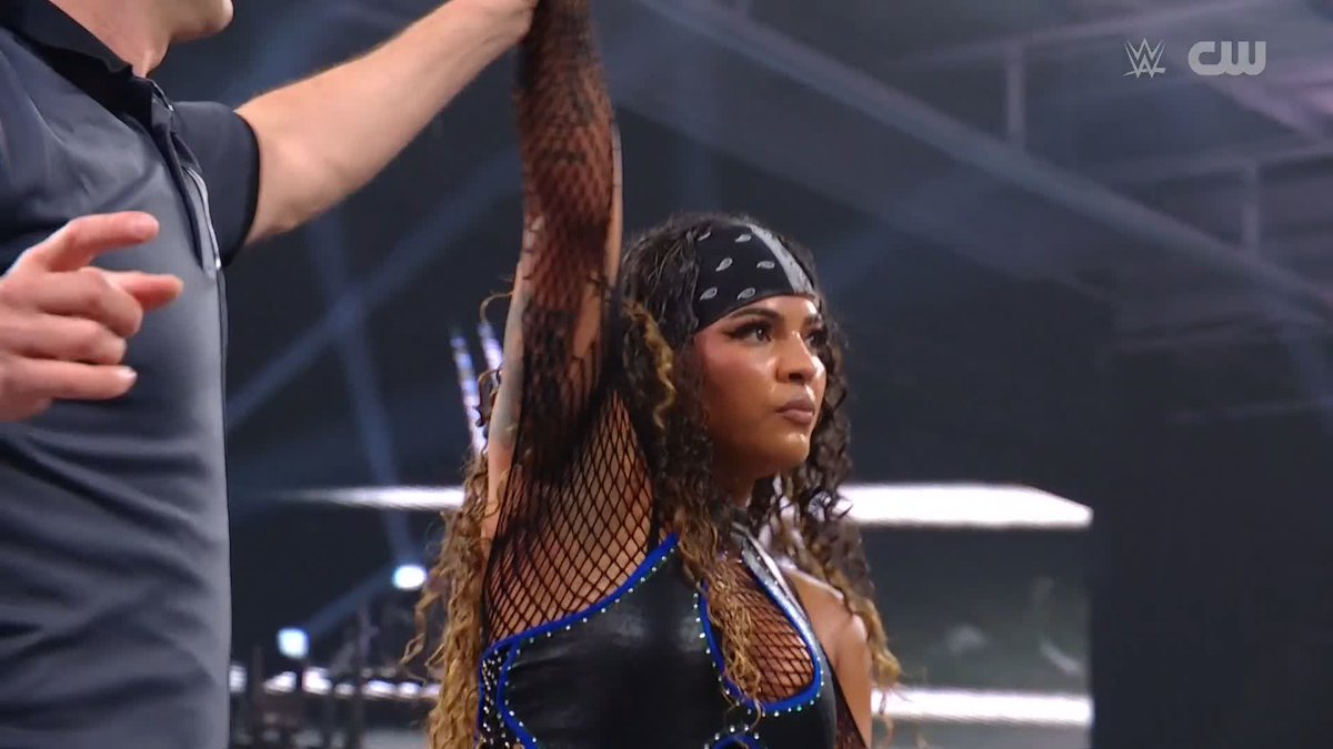 Jaida Parker sends a MESSAGE tonight! 👊 𝙹