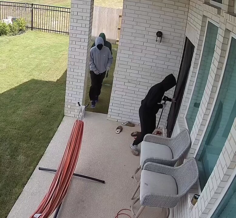 These homeowners were out of town when their security cameras captured three suspects breaking into their house. Instead of finding out days later, they watched it happen in real time and immediately called the police. This is exactly why home security cameras have become one of the best investments a homeowner can make. They can’t stop every crime, but they can provide valuable evidence and alert you while it’s happening.