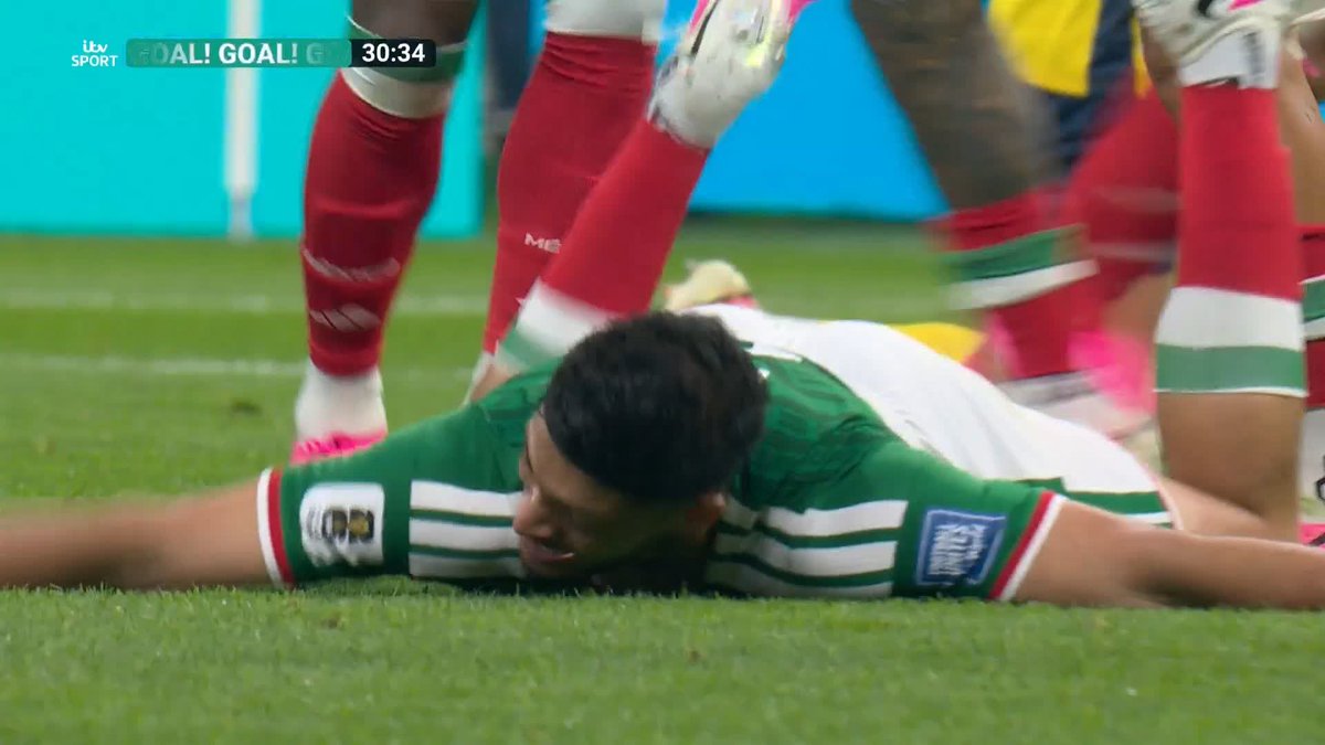 Mexico double their lead!! 🙌 Delirious scenes after Raul Jimenez scores for the World Cup co-hosts 🤩