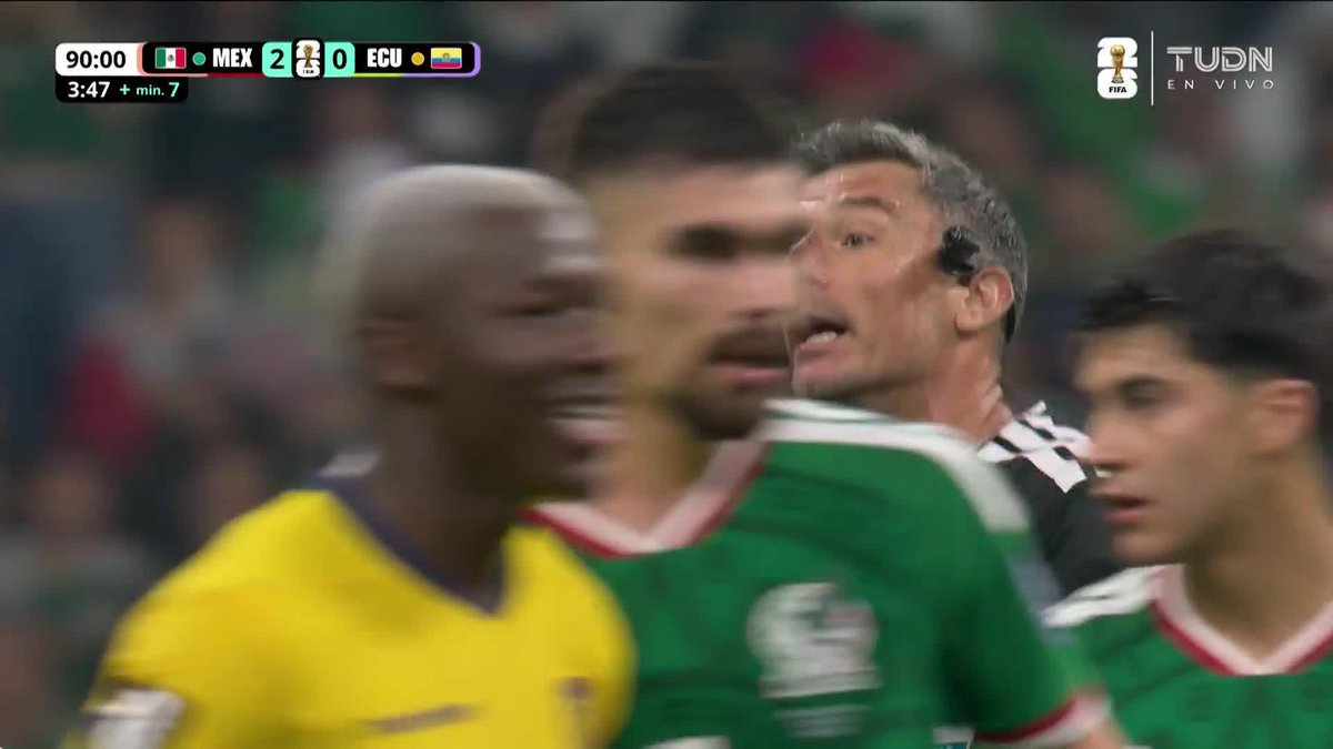 ¡HINCAPIÉ SE VA EXPULSADO! ¡ROJA POR LEY PRESTIANNI! 🔴 🇲🇽🏆¿Y si no dejamos de ilusionarnos? ¿Y si sí? El sueño de México sigue más vivo que nunca. ¡No te pierdas el partido México vs Ecuador por Canal 5 y ViX #ElMundialEsNuestro