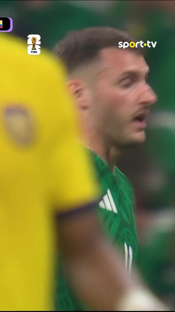 Hincapié cobriu a boca... e acabou expulso 🥶 #sporttvportugal #MUNDIALnaSPORTTV #MundialFIFA2026 #Mexico #Equador