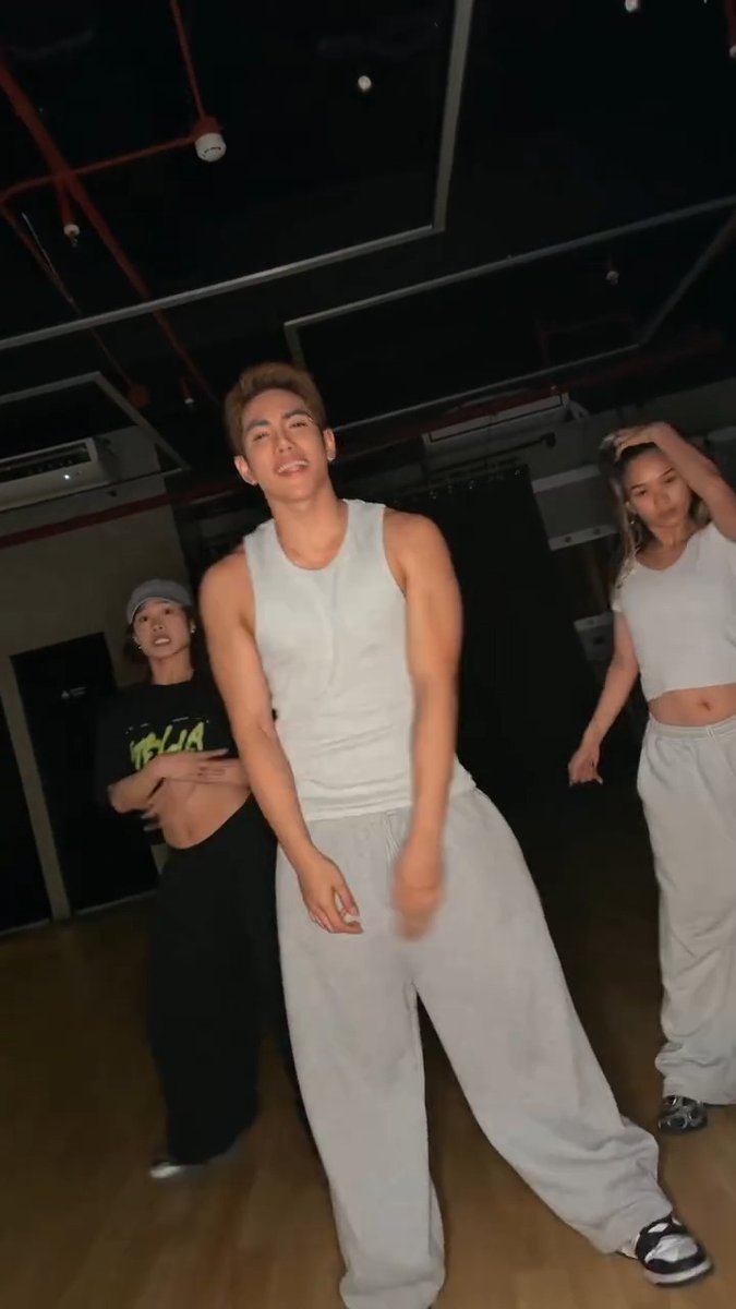 HATAW NA HATAW! 🕺 #StellAjero reminding everyone how it's done! You never miss a beat, Stell! ❤️‍🔥 📷 stell16_ / Instagram