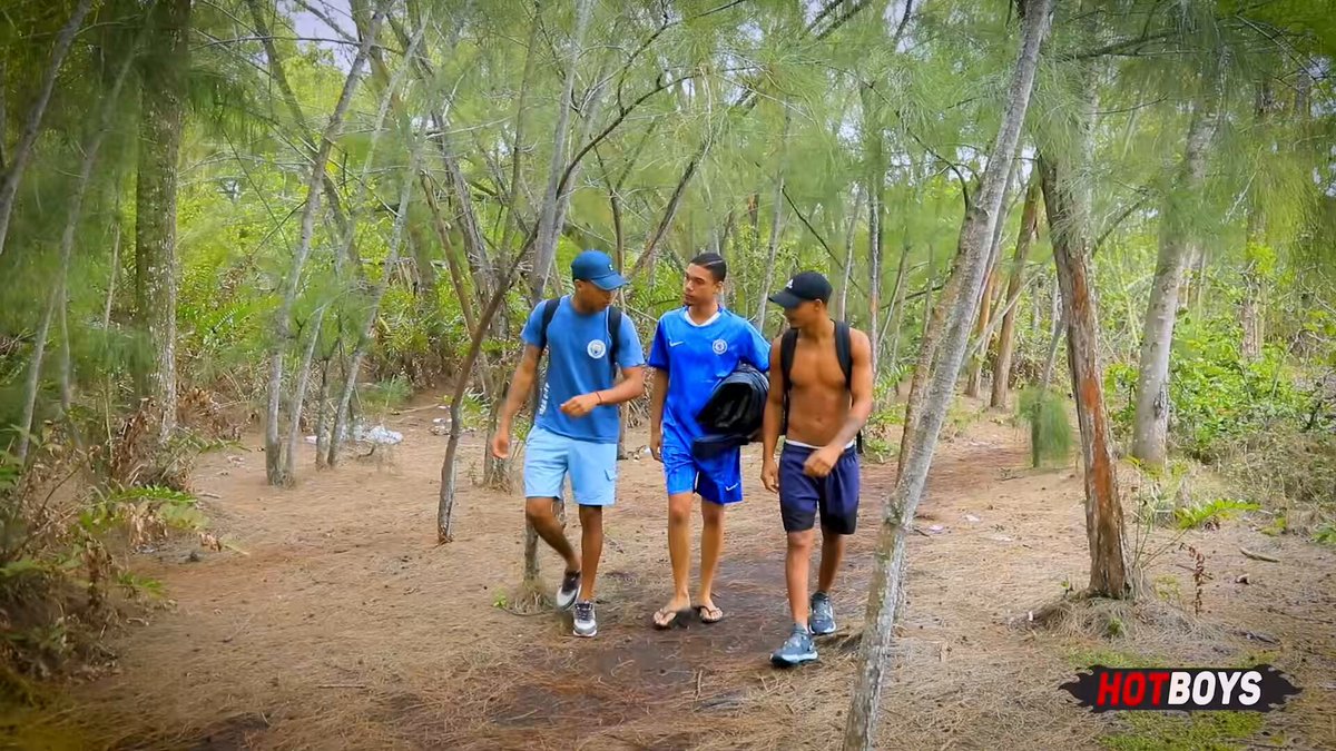 Gui prometeu um rolê diferente: um acampamento com os brothers e umas meninas pra umas brincadeiras. Ele só esqueceu de um detalhe… chamar as meninas. Como ele ficou devendo ele mesmo teve que pagar. Mas acho que isso foi tudo planejado. 🔗