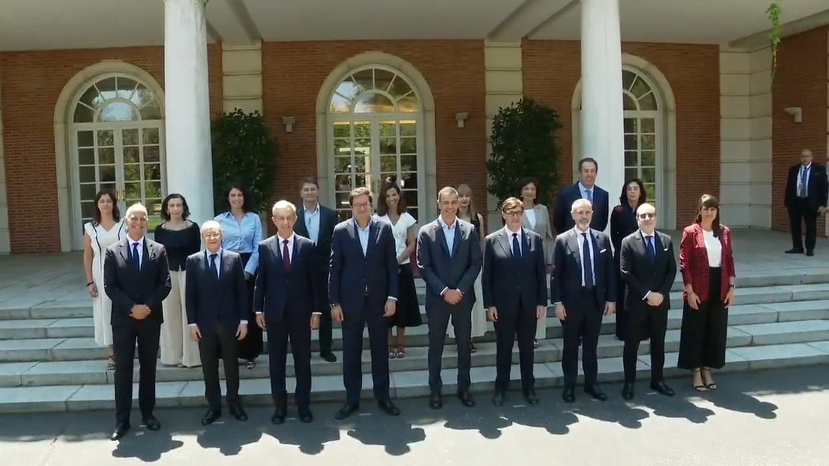 Presentamos el proyecto emblemático y transformador de la gigafactoría de IA española. Un ejemplo de que la colaboración público-privada es clave para hacerlo realidad, donde participan empresas líderes como Telefónica, ACS, Banco Santander y Multiverse. Unidos somos más fuertes.