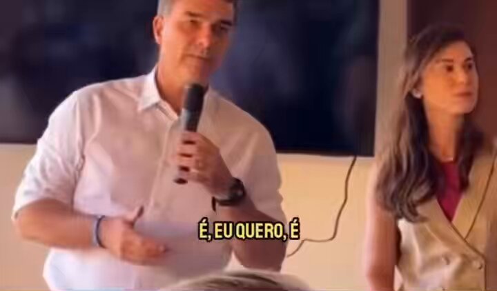 🚨URGENTE - Flávio Bolsonaro repudia as falas de Paulo Figueiredo, diz que se sentiu ofendido com suas falas e afirma que ele não faz parte de sua campanha “Eu quero repudiar as falas do Paulo Figueiredo! Completamente equivocado! Ele não faz parte da nossa campanha”