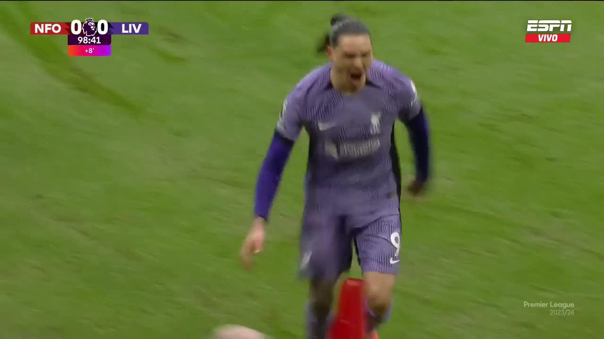 Y Darwin esta bien puesto en ese pedestal porque me hizo gritar como loco en este gol
