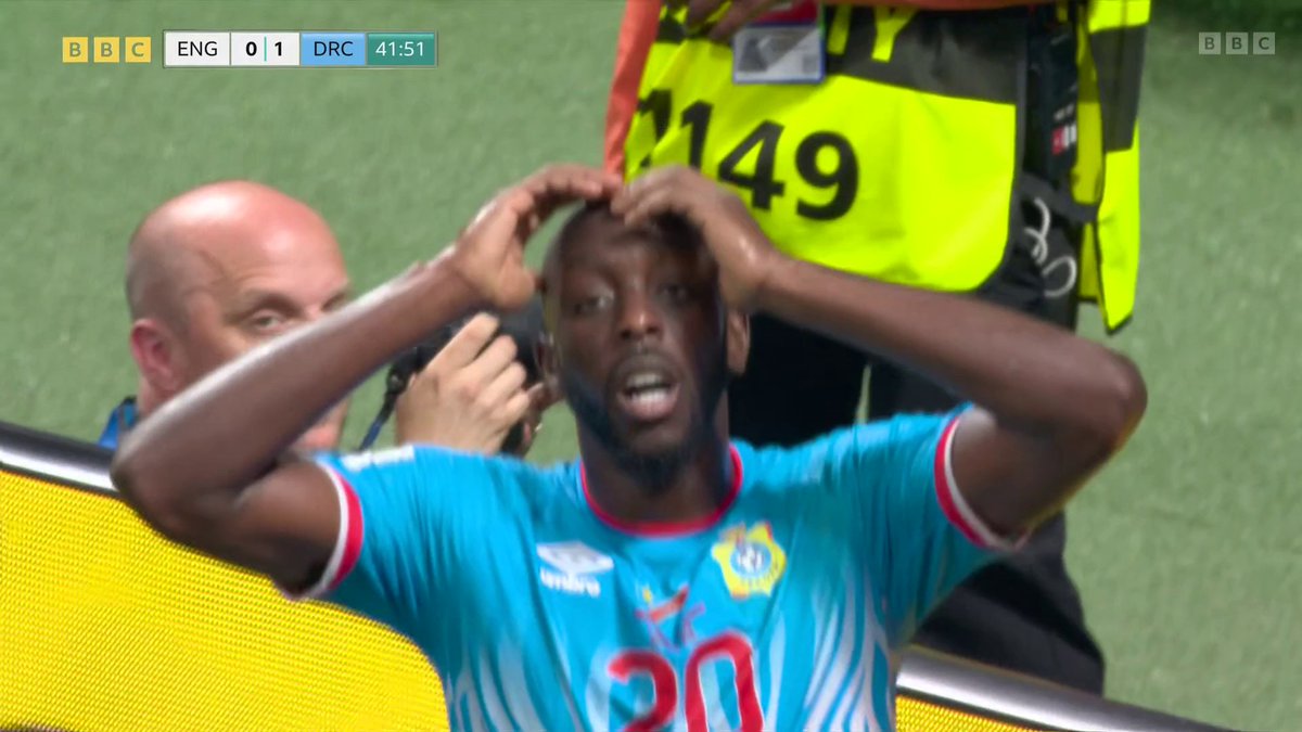 DR Congo go close to scoring again! 🇨🇩 Yoane Wissa's strike pings off the post and goes wide 😳