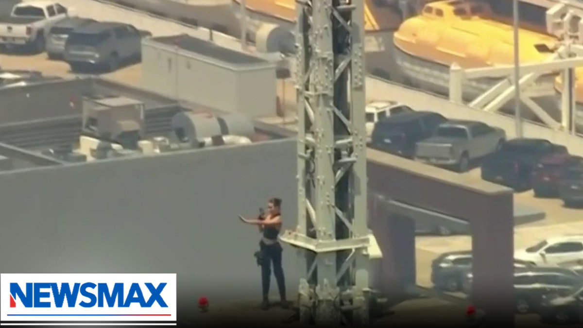 UPDATE: A pair of daredevils scaled the very top of the Empire State Building’s spire in New York City, unfurled a massive peace banner, and then held a marriage proposal hundreds of feet above the city streets. NEWSMAX Correspondent Sarah Williamson has more on “Bianca Across the Nation.” Sarah Williamson