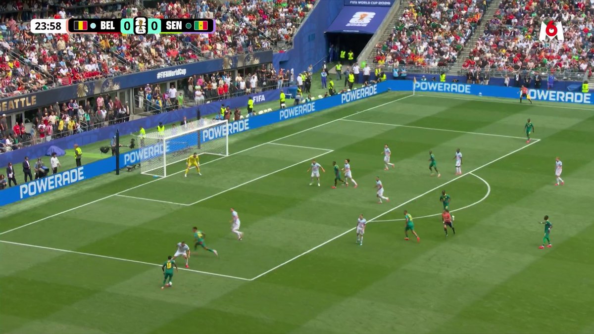🚨 LES SÉNÉGALAIS SONT DEVANT... ET QUE C'EST MÉRITÉ APRÈS CE DÉBUT DE MATCH !!! 🇸🇳 Cette détente d'Ismaïla Sarr qui trouve le poteau... Et Habib Diarra qui conclut derrière !!! 😍 🎥 M6 - Coupe du Monde de la FIFA 2026™