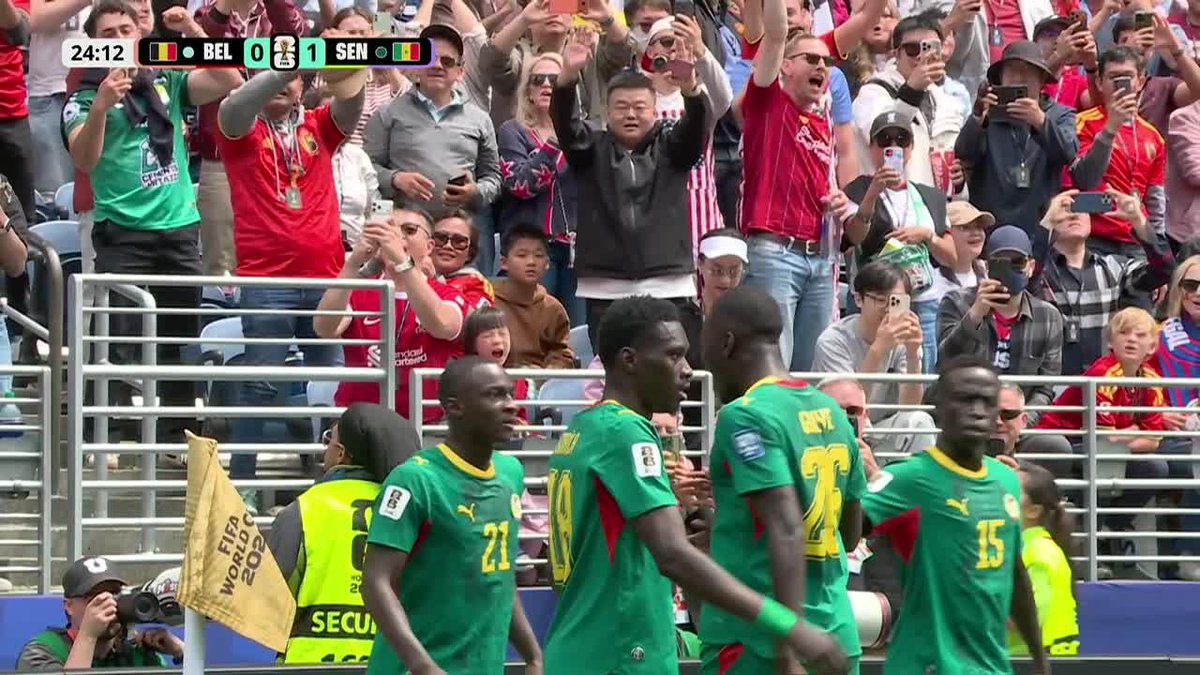 ยกPEGARON PRIMERO LOS AFRICANOS! Diarra capturรณ el rebote luego de que la pelota pegue en el palo y marcรณ el 1-0 de Senegal ante Bรฉlgica. ยกQUร COPA DEL MUNDO! โฝ #ESPNMundial ๐บ Mirรก los mejores partidos de la #FIFAWorldCup por ESPN, en el Plan Premium de #DisneyPlus