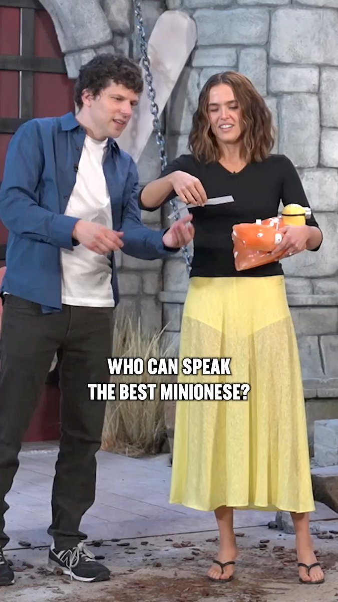 Bello! 👋 The #MinionsAndMonsters cast attempt to speak their best Minionese.